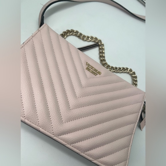 Victorias Secret Bag pink cute New Purse bag VS gold chain and adjustable strap - Picture 2 of 9